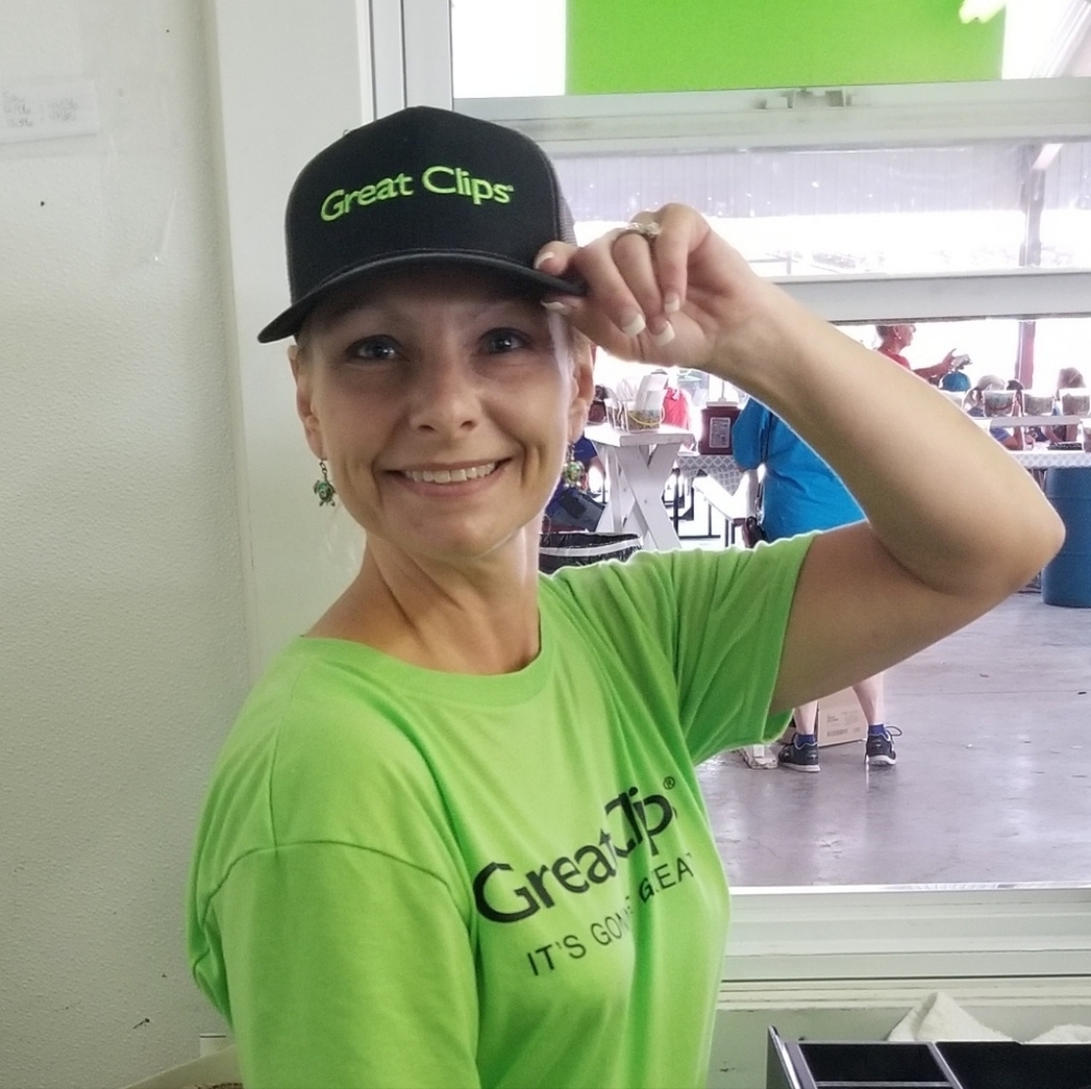 Meet your Posher, Laura